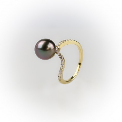 18K yellow gold ring...