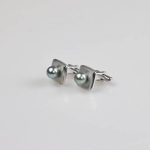 Tahitian pearls cufflinks