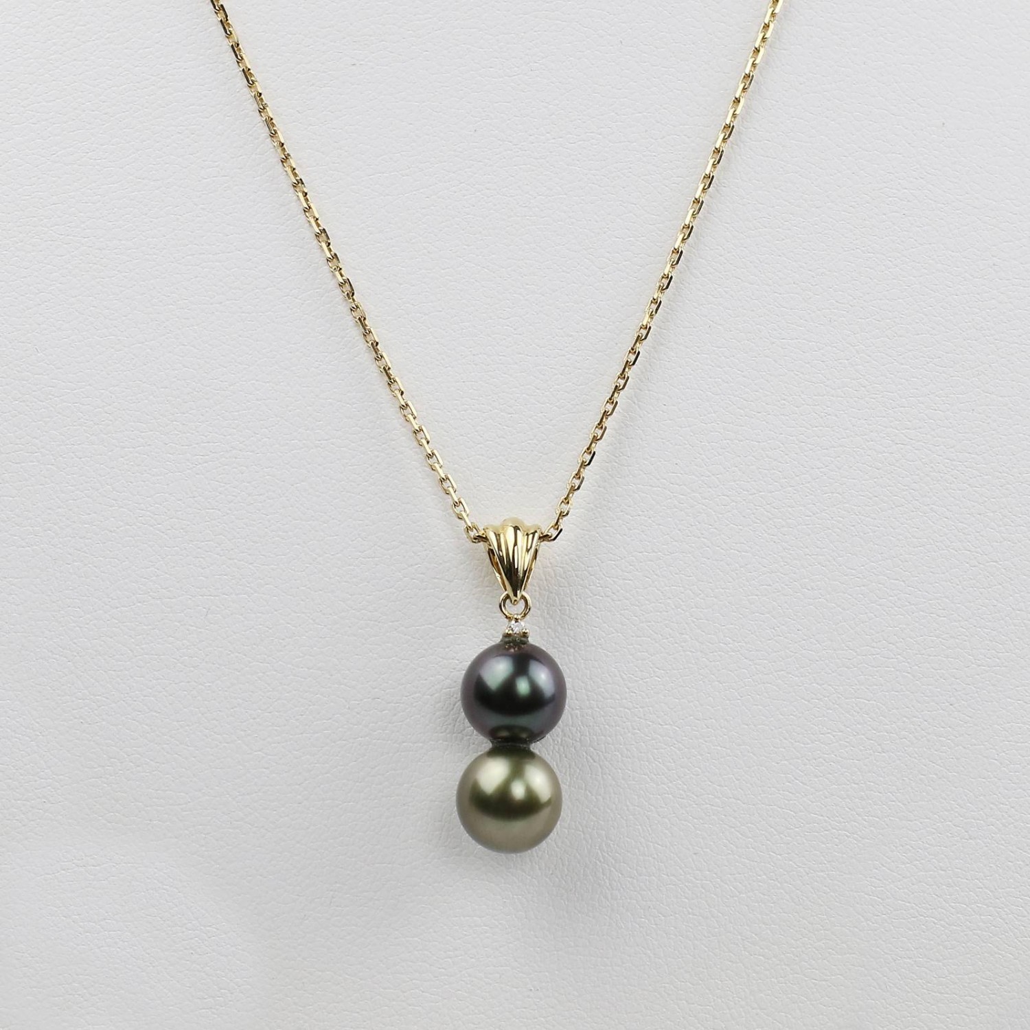 18K 0.010ct Yellow Gold Diamond Pendant 